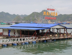 Nhà hàng Bè nổi Mai Hoa